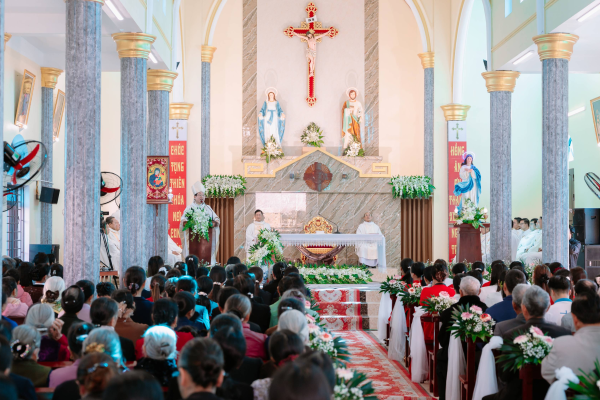 Thánh lễ mừng kính Đức Mẹ Vô Nhiễm Nguyên Tội, tạ ơn khánh thành và làm phép Nhà thờ Giáo họ Đồng Châu Nội – Giáo xứ Bạch Long