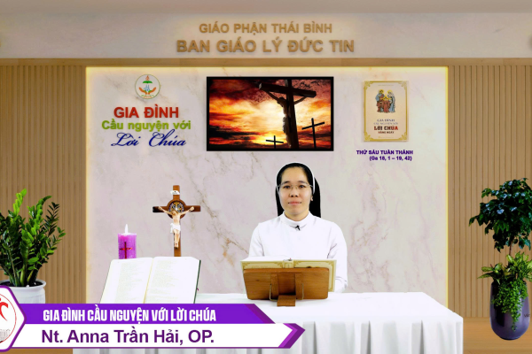 Thứ Sáu Tuần Thánh l Gia đình cầu nguyện với Lời Chúa I Giáo phận Thái Bình