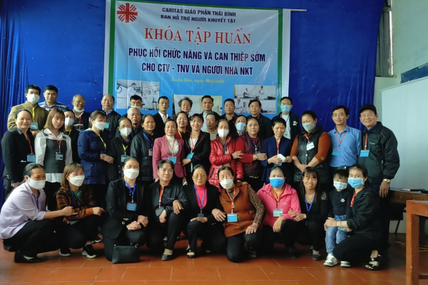 Caritas Thái Bình: Khóa tập huấn phục hồi chức năng dựa vào cộng đồng