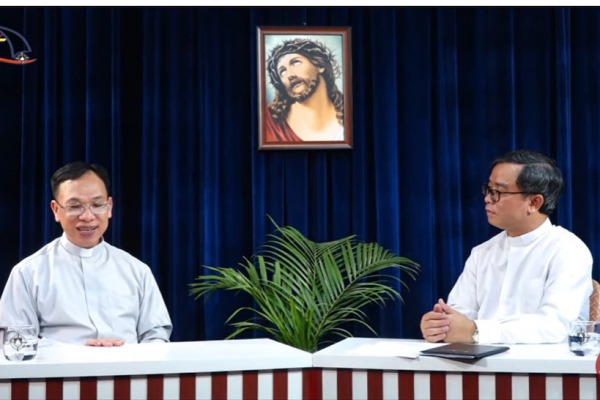 Tọa đàm trực tuyến : Ý Nghĩa Phụng Vụ Tuần Thánh & Tam Nhật Vượt Qua