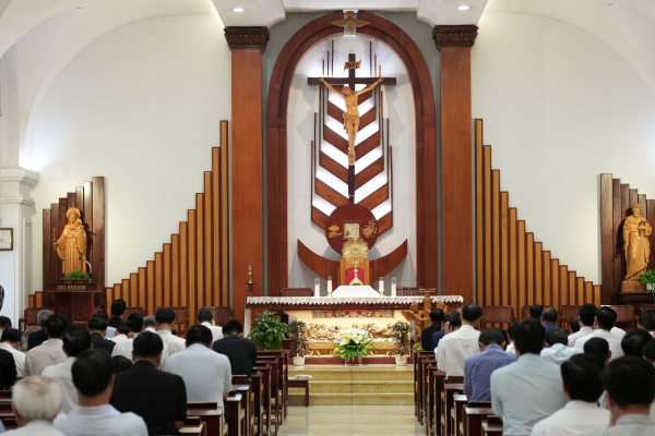 Linh mục đoàn Giáo phận tĩnh tâm tháng 7/2026
