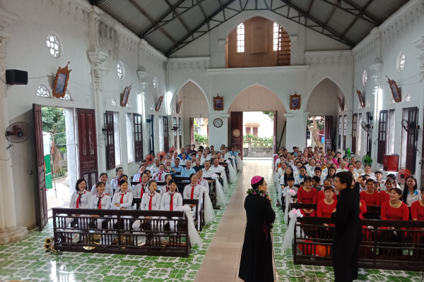 Đức Cha Đa Minh thăm mục vụ các Giáo họ thuộc hạt Đông Hưng Yên