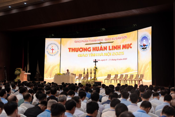 Ngày khai mạc Thường huấn Linh mục Giáo tỉnh Hà Nội 2025