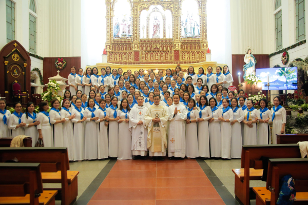 Giáo xứ Chính toà Thái Bình: mừng Lễ Đức Mẹ Vô Nhiễm, thành lập Hội Hiền mẫu Giáo xứ