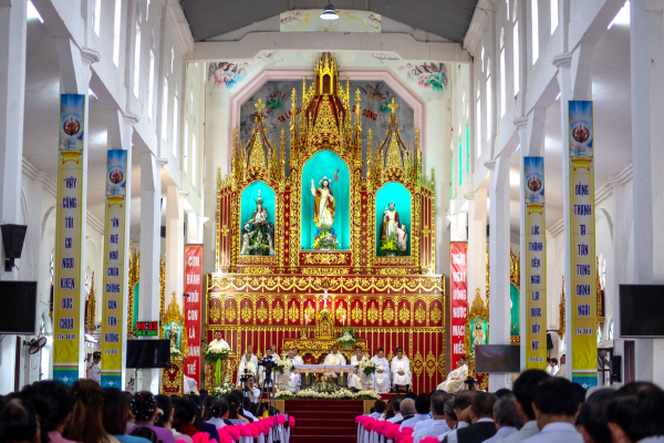 Tuần Chầu Lượt tại Giáo xứ Xuân Hoà năm 2025