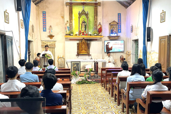 Nhóm SVCG LĐP Thái Bình: Mừng lễ kính Thánh Thánh Phan-xi-cô Át-xi-di – Quan thầy Sinh viên Công giáo Trường Cao đẳng Văn hoá - Nghệ thuật Thái Bình