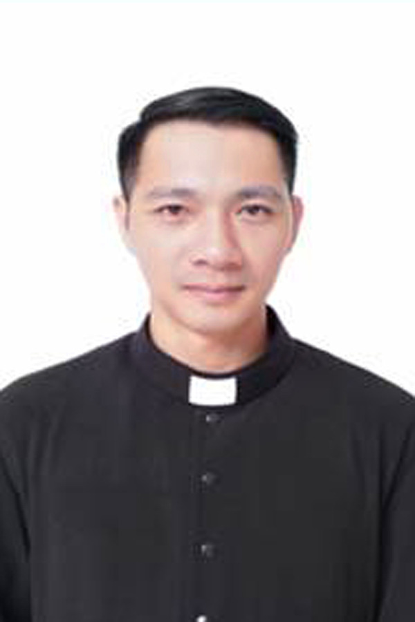 Phó tế: Đaminh Nguyễn Văn Tuân