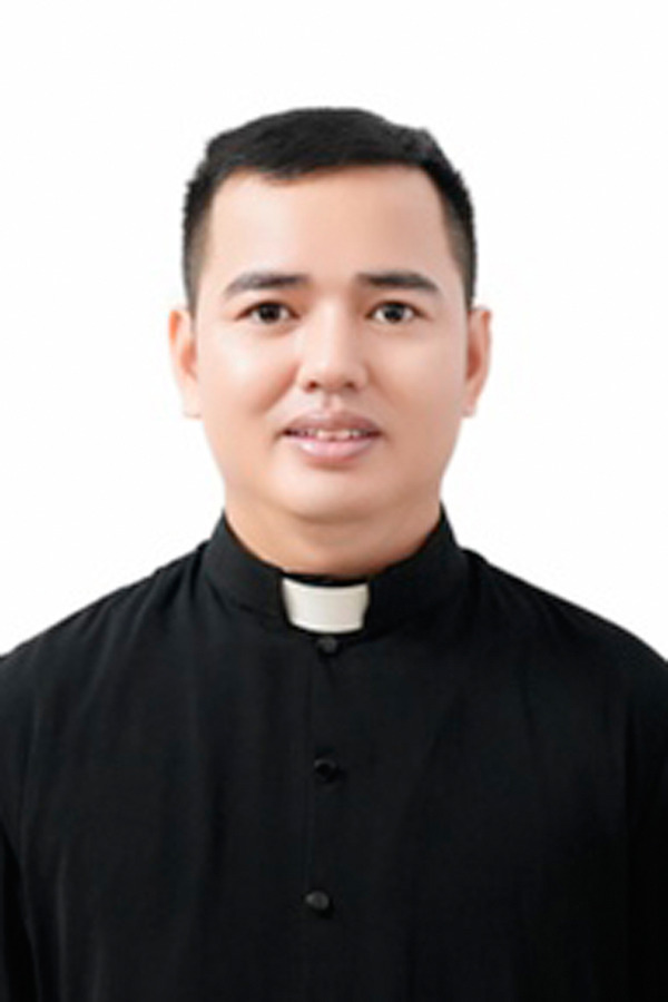 Phó tế: Gioakim Đỗ Văn Phú