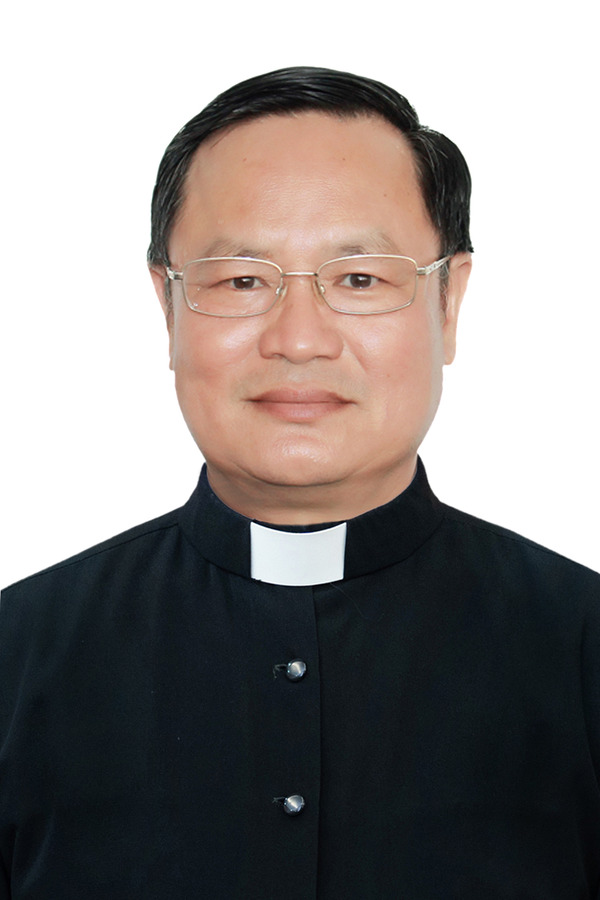 Lm. Phêrô Đinh Văn Hùng