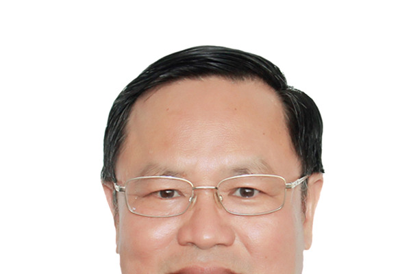 Lm. Phêrô Đinh Văn Hùng