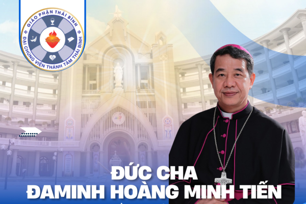 Đức cha Đa Minh Hoàng Minh Tiến huấn đức chủng sinh Đại Chủng viện Thánh Tâm Thái Bình