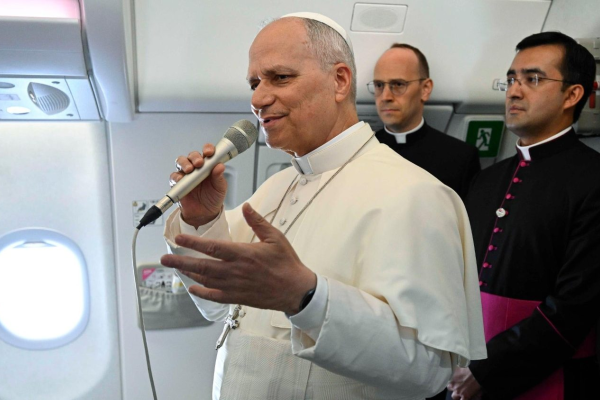 ĐTC Lêô: Tôi đến Phi Châu để khích lệ tín hữu Công giáo, không để tranh luận với ông Trump