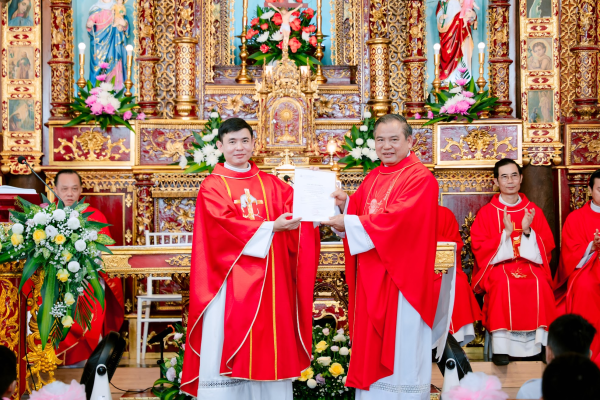 Giáo họ An Nghĩa - Giáo xứ Đền Thánh Giuse Thượng Phúc, đón cha tân quản nhiệm Vinh-sơn Đỗ Công Từ, Sch.P