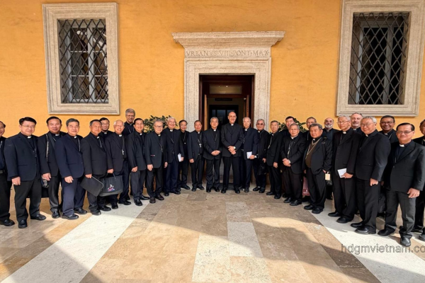 Hành trình hiệp thông Ad Limina 2026 của Hội đồng Giám mục Việt Nam - Ngày I