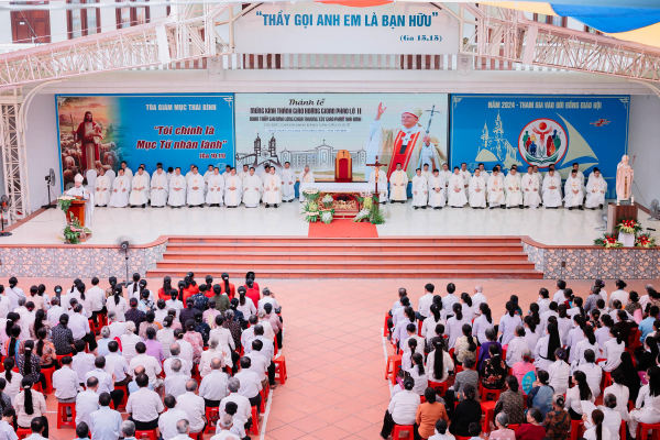 Đại lễ kính Thánh Giáo hoàng Gio-an Phao-lô II, Bổn mạng Hội Lòng Thương Xót Chúa - Giáo phận Thái Bình