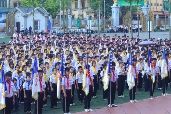 Khai mạc Đại Hội Thiếu Nhi Thánh Thể - Hiệp Đoàn Vinh-sơn Phạm Hiếu Liêm - Giáo hạt Chính tòa