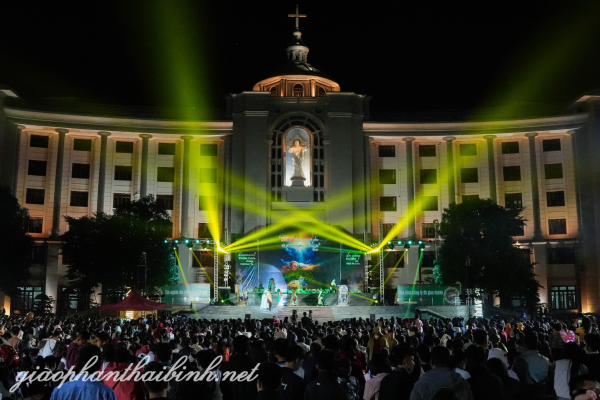 Giáo xứ Chính Toà: Đêm Hoan ca - Diễn nguyện và Thánh lễ  mừng Thiên Chúa Giáng Sinh năm 2025