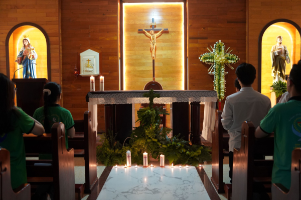 Nhóm Sinh viên Công giáo Liên Địa phận tại Thái Bình tĩnh tâm Mùa Chay 2026