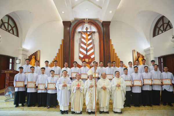 Đại Chủng viện Thánh Tâm Thái Bình: Thánh lễ Tạ ơn, Bế giảng năm học 2023-2024