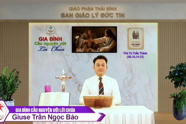 Thứ Tư Tuần Thánh l Gia đình cầu nguyện với Lời Chúa I Giáo phận Thái Bình